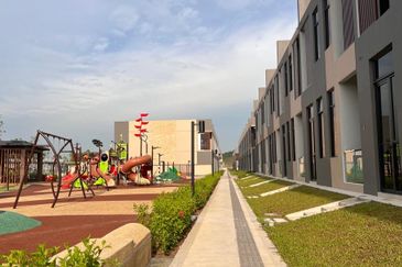 Aurora Resort Villas