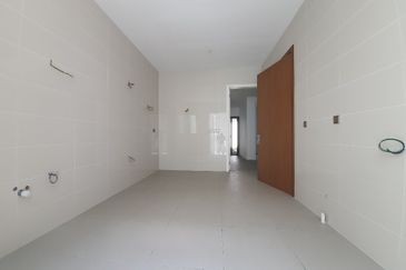 Emerald Bay @ Puteri harbour