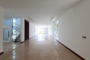 Emerald Bay @ Puteri harbour