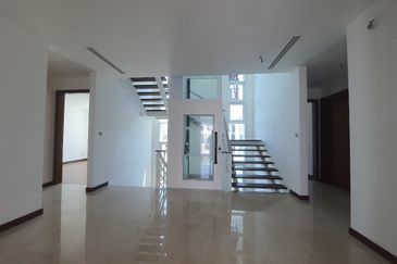 Emerald Bay @ Puteri harbour