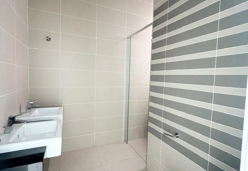 Horizon Hills Penthouse For Sale 