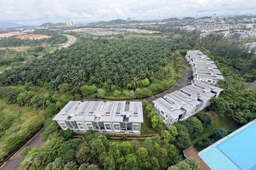 Horizon Hills Penthouse For Sale 