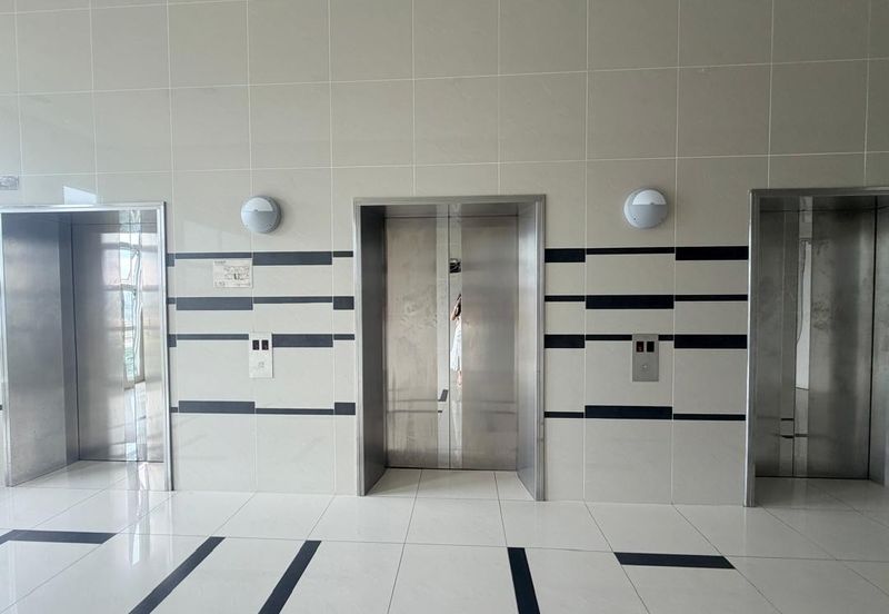 Horizon Hills Penthouse For Sale 