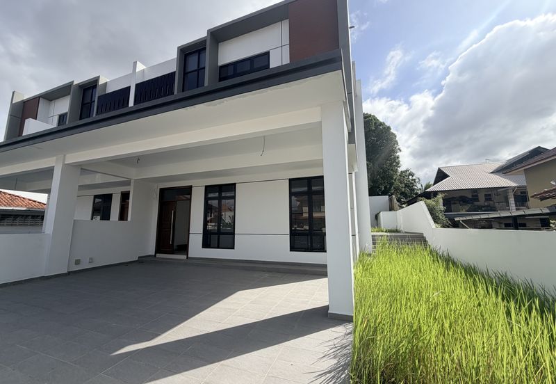 2 Storey Semi D @ Tmn Perling For Sale 