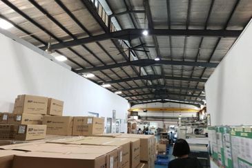 Senai Detached Factory For Rent