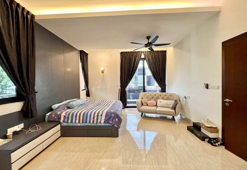 Horizon Hills 2 Sty Bungalow For Sale 