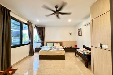 Horizon Hills 2 Sty Bungalow For Sale 