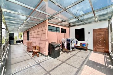 Horizon Hills 2 Sty Bungalow For Sale 