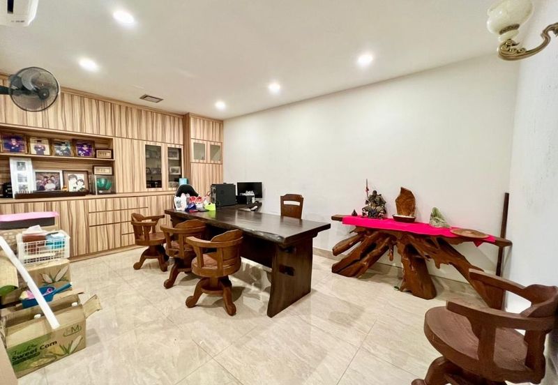 Horizon Hills 2 Sty Bungalow For Sale 