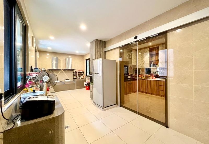 Horizon Hills 2 Sty Bungalow For Sale 