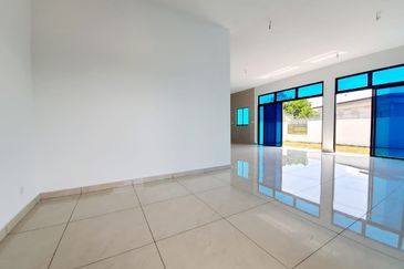 Horizon Hills 3 storey Link Bungalow  For Sale 