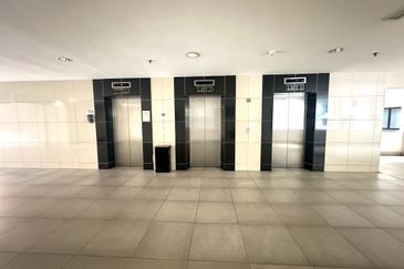 Renovated Office @ Indah Walk 3, Bukit Indah for Sale 