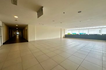 Renovated Office @ Indah Walk 3, Bukit Indah for Sale 