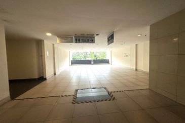 Renovated Office @ Indah Walk 3, Bukit Indah for Sale 