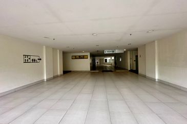 Renovated Office @ Indah Walk 3, Bukit Indah for Sale 