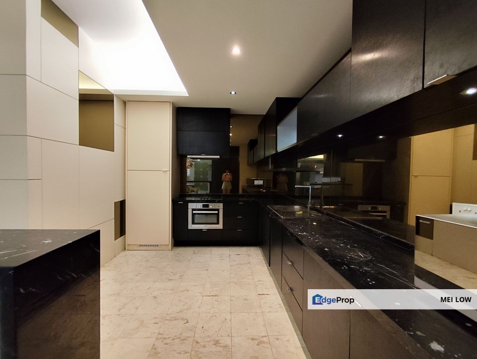 Verve Suites Mont Kiara with Doorsteps Away to Garden International School for Sale!, Kuala Lumpur, Mont Kiara