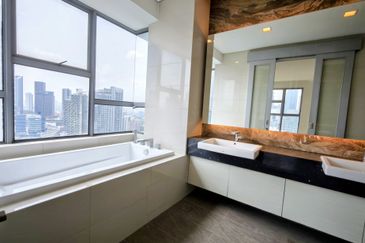 Suasana Bukit Ceylon