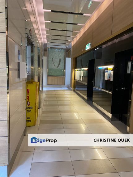 Mid Floor Unit Facing Pool, Kuala Lumpur, Mont Kiara