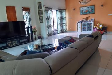 Exquisite and exclusive bungalow nestled on the higher hillside, offering breathtaking panoramic views. 