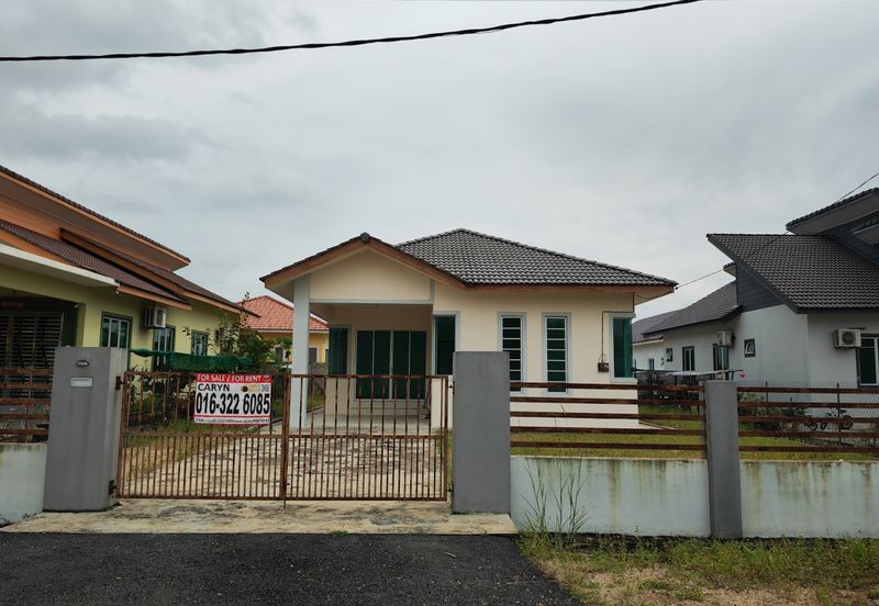 Banglo 1 Tingkat  Di Tanah Merah