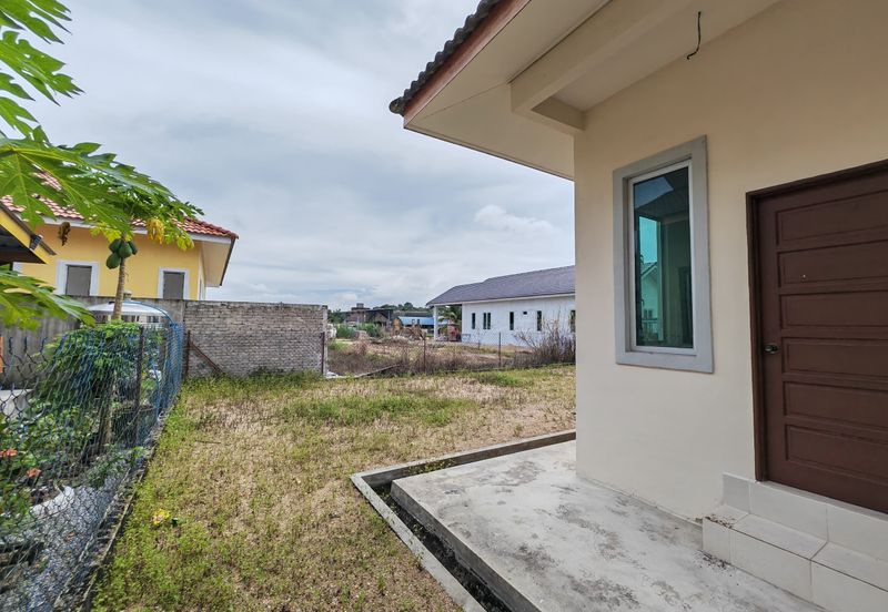 Banglo 1 Tingkat  Di Tanah Merah