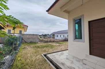 Banglo 1 Tingkat  Di Tanah Merah