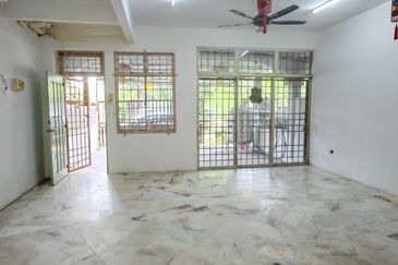 DOUBLE STOREY  Taman Desa SBJ Putra, Pasir Pekan