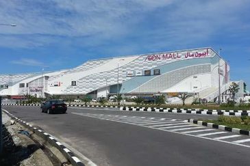 Brand New 2 Sotrey Shoplot in Kutan, Pasir Pekan, Kelantan