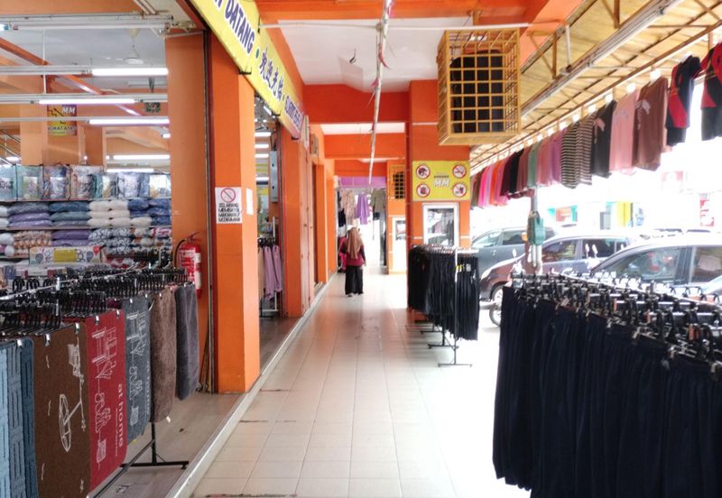 Prime 4 Adjacent 3 Storey Shoplot For Rent