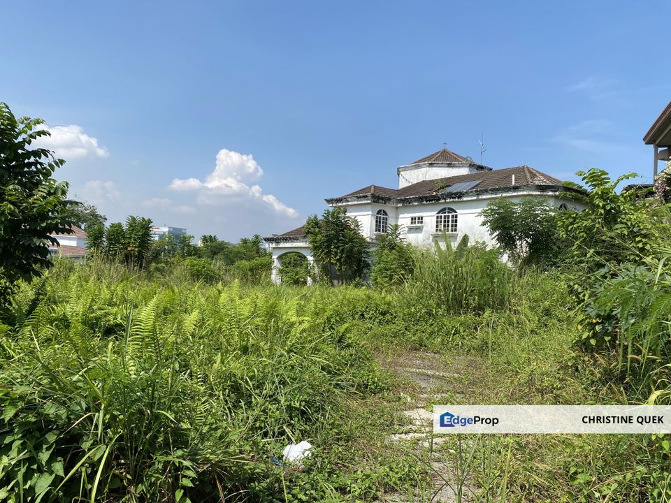 Rare Bungalow Land in Exclusive Golf Club Community, Selangor, Shah Alam