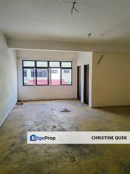 Kedai 3 Tingkat untuk Dijual di Tanah Merah, Kelantan, Tanah Merah