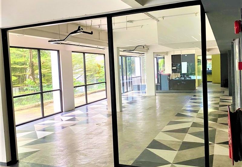  Retail lot at the city's hottest hangout area Bukit Ceylon