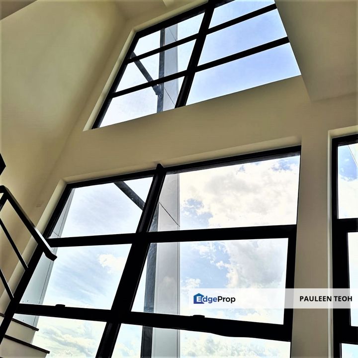 Bright unit at French chic modern tower in KL Metropolis value buy, Kuala Lumpur, Mont Kiara