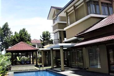 Changkat Kiara Surya