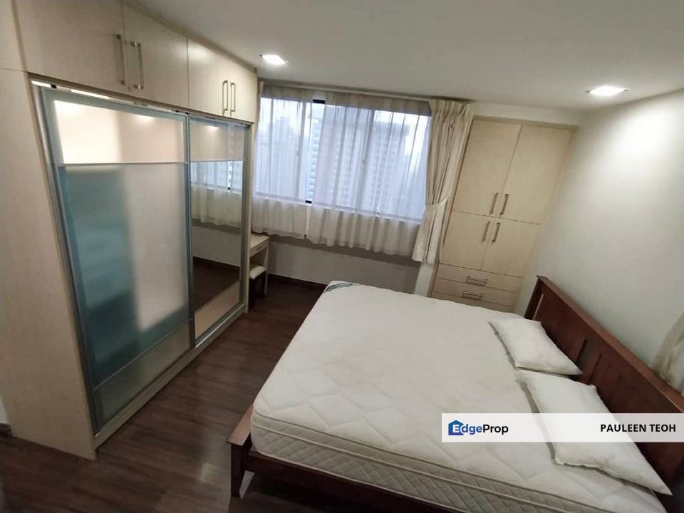 Spacious and Renovated 3-Bedroom Apartment with 2 Car Parks in Mont Kiara Pines, Kuala Lumpur, Mont Kiara