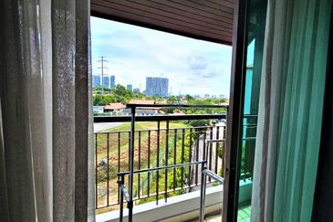 Ara Hill Condominium