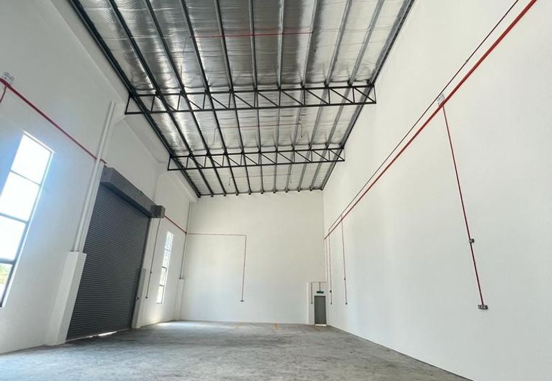 RAWANG INDUSTRIAL PARK 3 STOREY SEMI-D FACTORY CUM OFFICE WITH LIFT