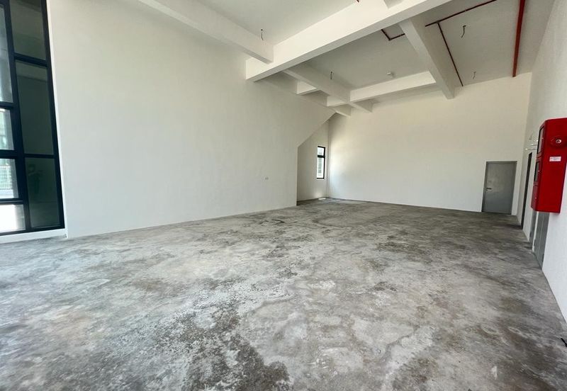 LAST 2 UNITS!!! RAWANG INDUSTRIAL PARK 3 STOREY SEMI-D FACTORY CUM OFFICE WITH LIFT