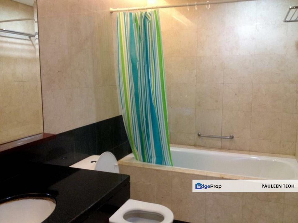 Mont Kiara i-zen Kiara 2 1-bedroom with Pool View for Sale, Kuala Lumpur, Mont Kiara