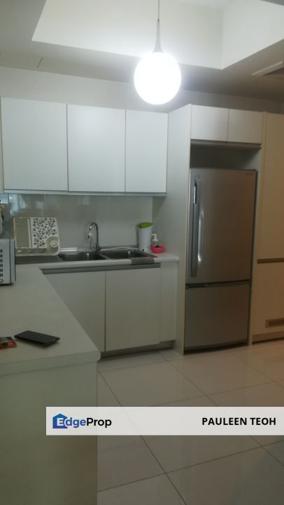 Solaris Dutamas Park Tower | Mid Floor Modern 2-Bedroom Unit with Palace View for Sale, Kuala Lumpur, Dutamas