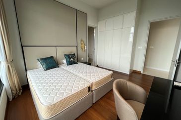 Pavilion Embassy Residence