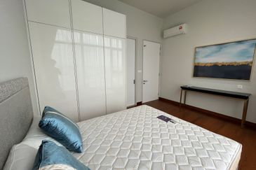 Pavilion Embassy Residence