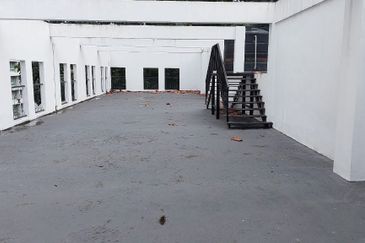 Rooftop Oasis in Bukit Ceylon Boutique Hotel for Rent