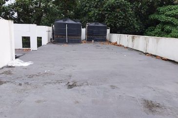 Rooftop Oasis in Bukit Ceylon Boutique Hotel for Rent