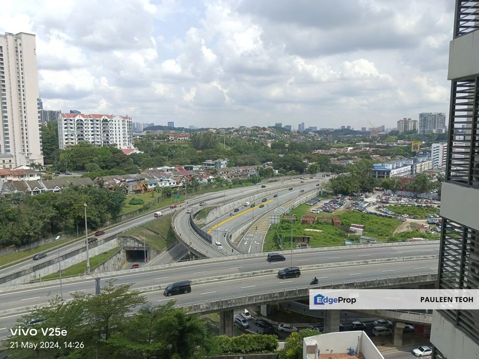 Live in Style at I-Zen Kiara 2: Spacious Unit, Stunning Views & More!, Kuala Lumpur, Mont Kiara