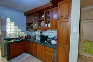 Kota Kemuning Oncidium Heights Semi-D for Sale