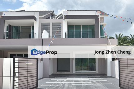 Freehold 2 Storey Terrace 4R4B Near School 0DP 5xx, Selangor, Seri Kembangan