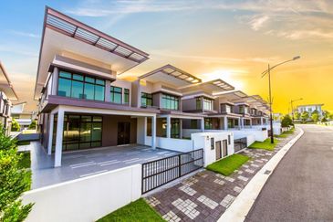 Jalan Equine, Taman Equine