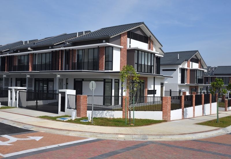 Cyberjaya Next 2 Storey New Projec 0 Dp Freehold Extra Land