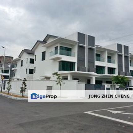 Puchong 3 Storey Ready Move IN 3800sqft Full Loan 10k Cashback , Selangor, Puchong